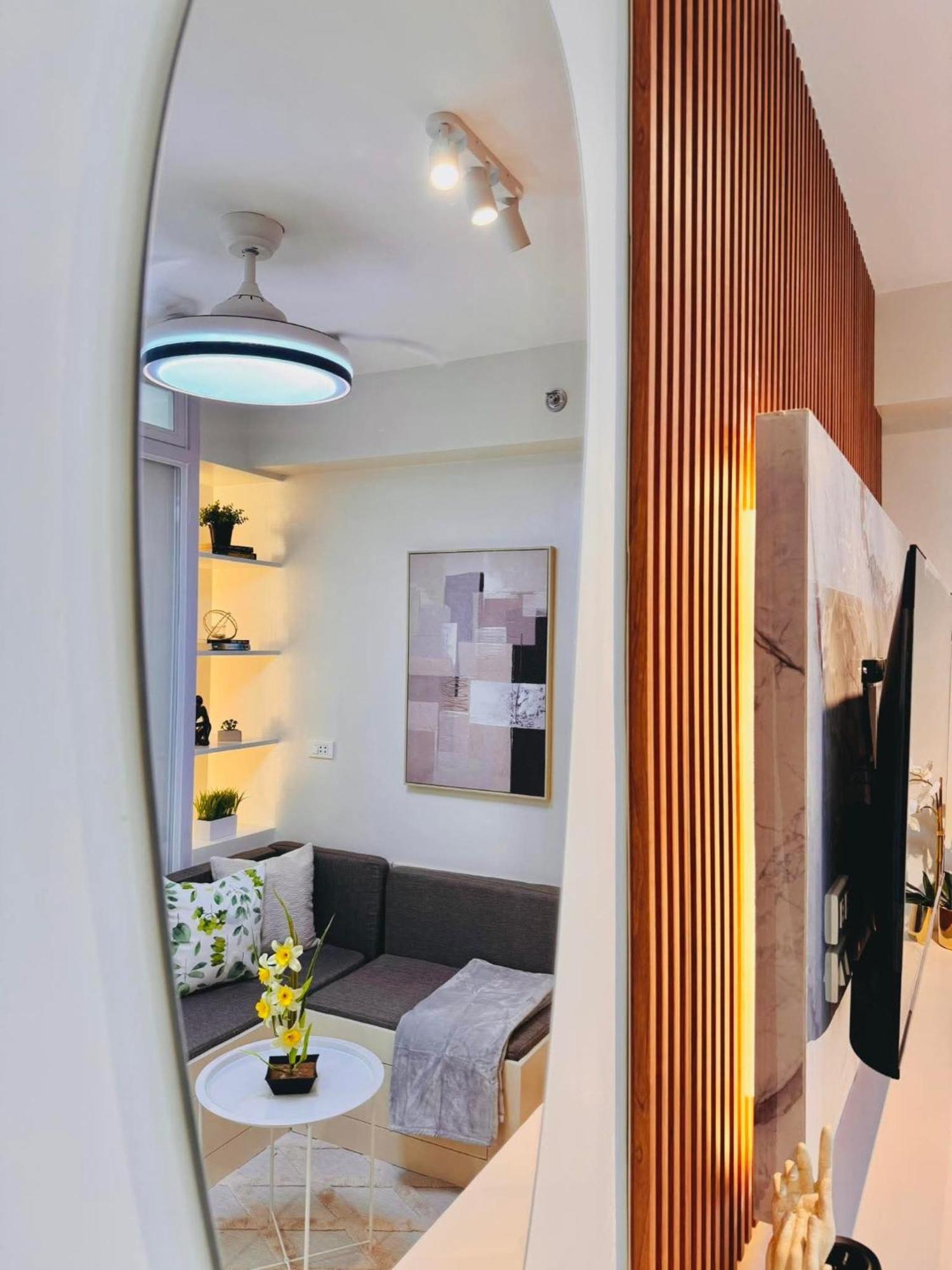 Rj Elite Escape 2Br Condo W Balcony Near Sm Iloilo Exterior photo